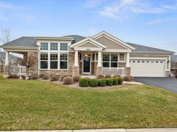 2665 Avondale Cir, Naperville, IL 60564