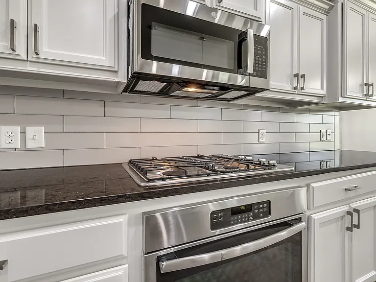 18705 Vivo Dr — Photo 24