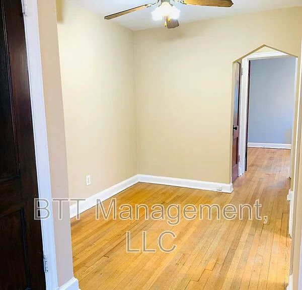 8408 Greenwood Ave #3 — Photo 14