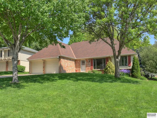 2013 S 141st Cir, Omaha, NE 68144