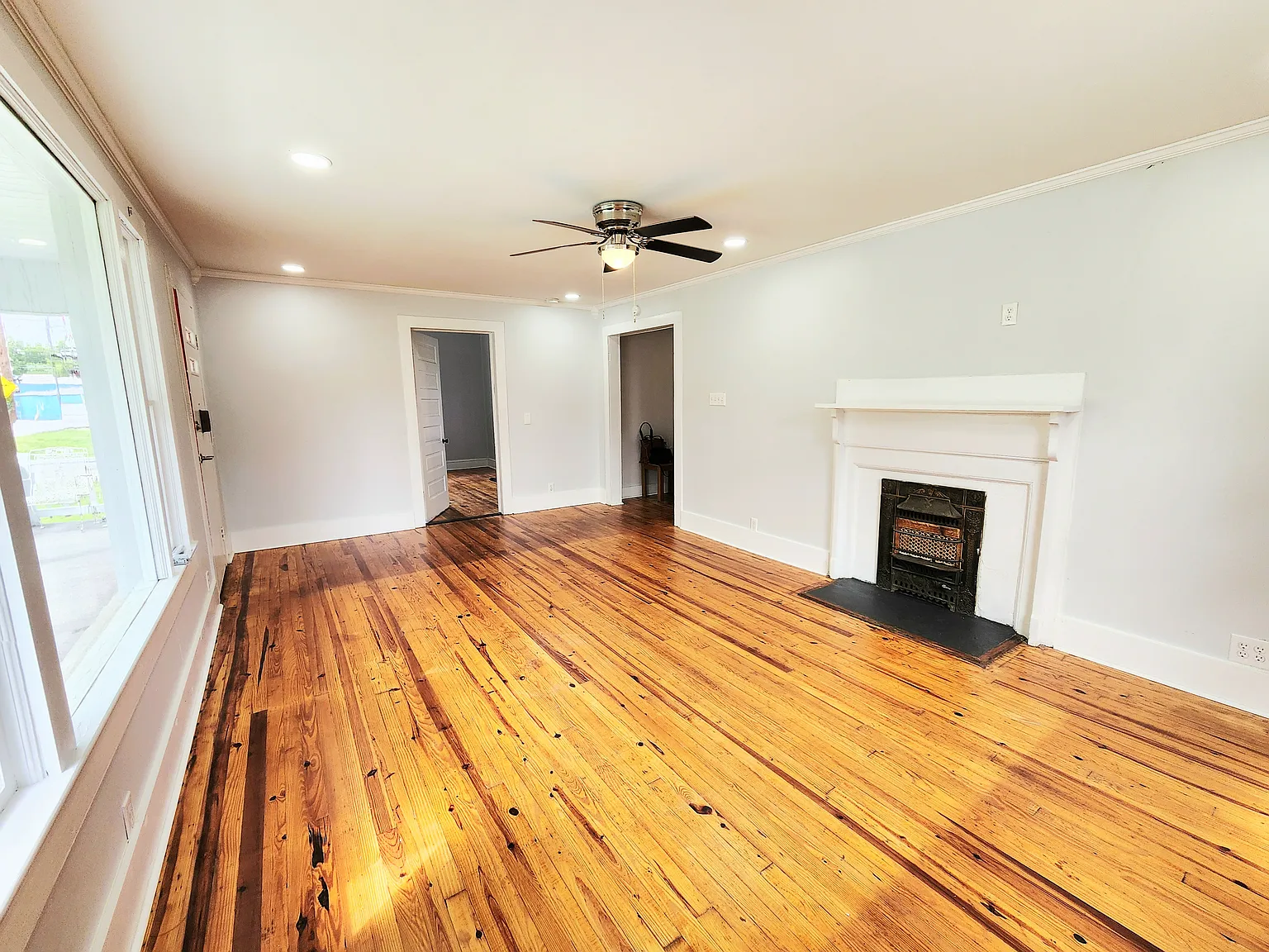 2 bed, 1400 sqft, $1,500 — Photo 4