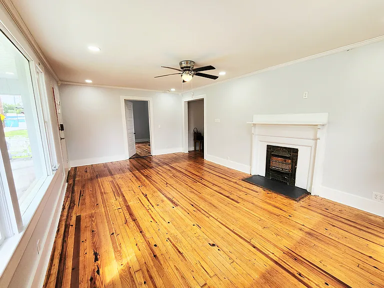 901 Cline St — Photo 4