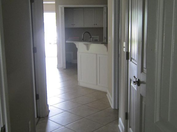 4th image of 15 Caribou Way