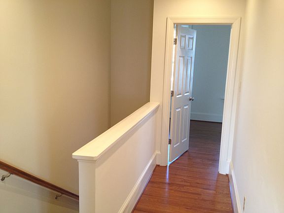 2nd image of 1319 W Cary St