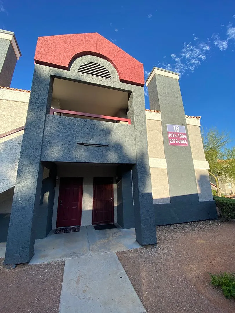 Americana Property Mgmt - 1st Floor Condo 2b-2b Near Downtown Summerlin. — Photo 2