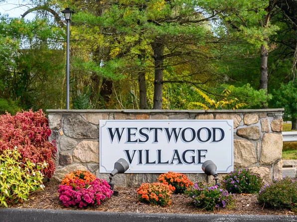 55 Mill Plain Road #27-3, Danbury, CT 06811