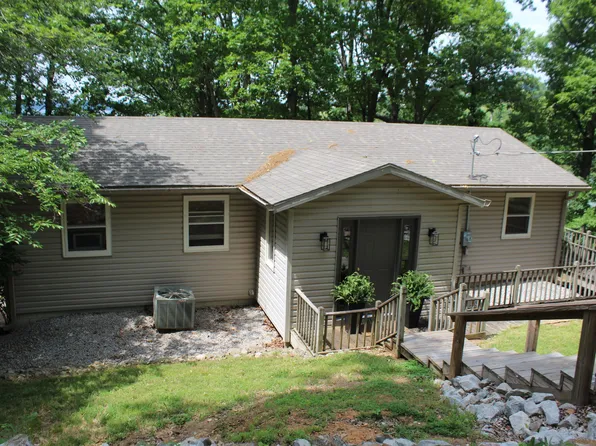 760 Barrett Rd, Eddyville, KY 42038