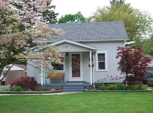 1135 S Park Dr, Temperance, MI 48182