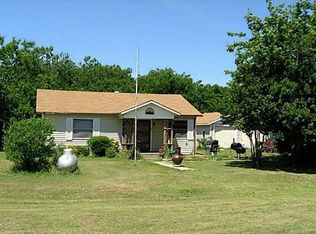 1517 Hardy Rd, Grand Prairie, TX 75051