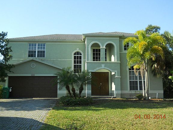 Home For Sale In Port saint lucie