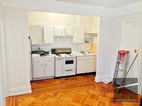 4th image of 3711 28th Ave APT 3