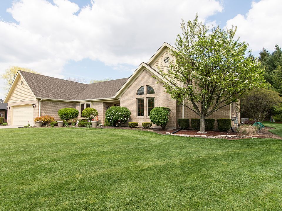 1st image of 328 Cottonwood Pl