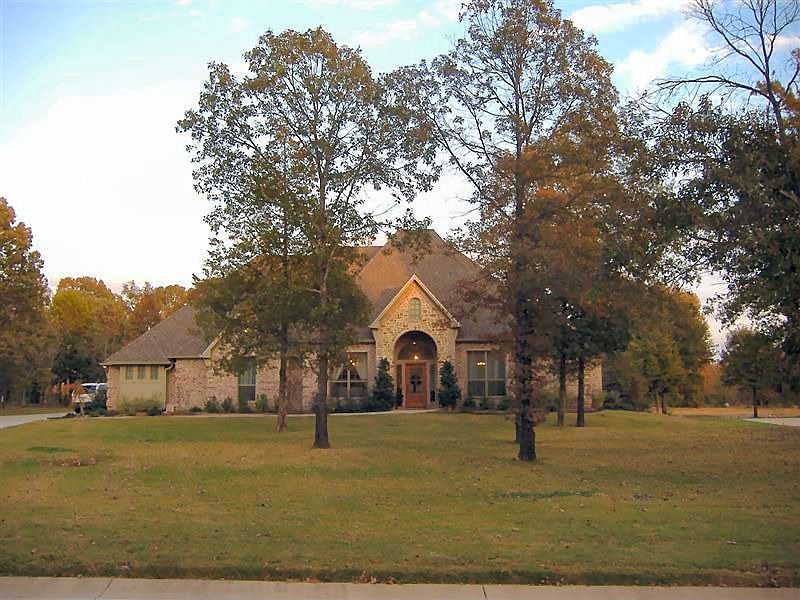 Fabulous home in premier subdivision of Lake Fork!