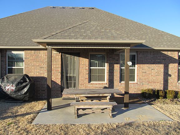 3rd image of 3881 W Mountain View Dr