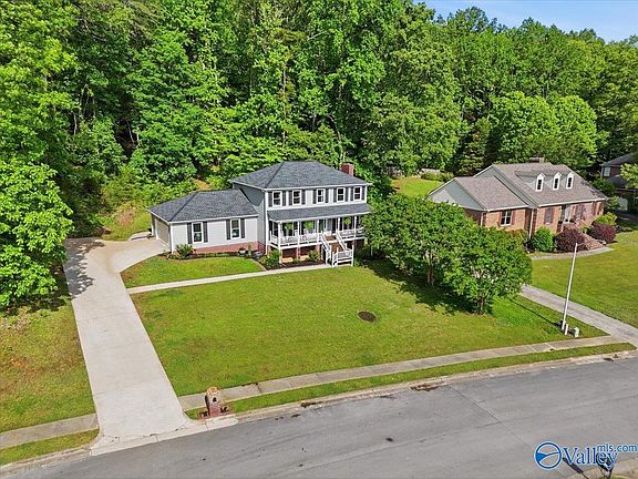 3rd image of 110 Mache Ln SE
