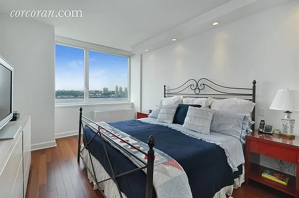 Sold by Corcoran | media 3