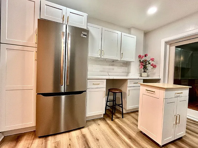 2725 Huntingdon Ave — Photo 15