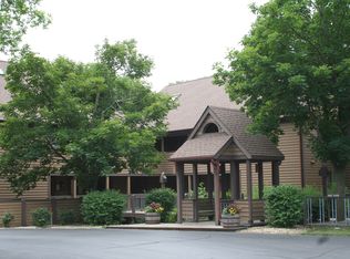 B15 Long Bay Point Dr, Galena, IL 61036