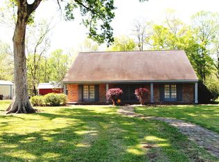 300 Wildlife Dr, Lafayette, LA 70507
