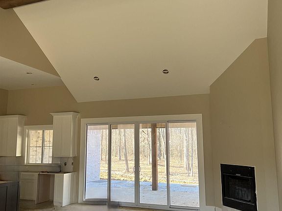 5th image of Avilla Manor Trl