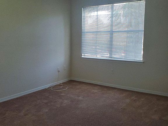 5th image of 18001 Richmond Place Dr APT 727