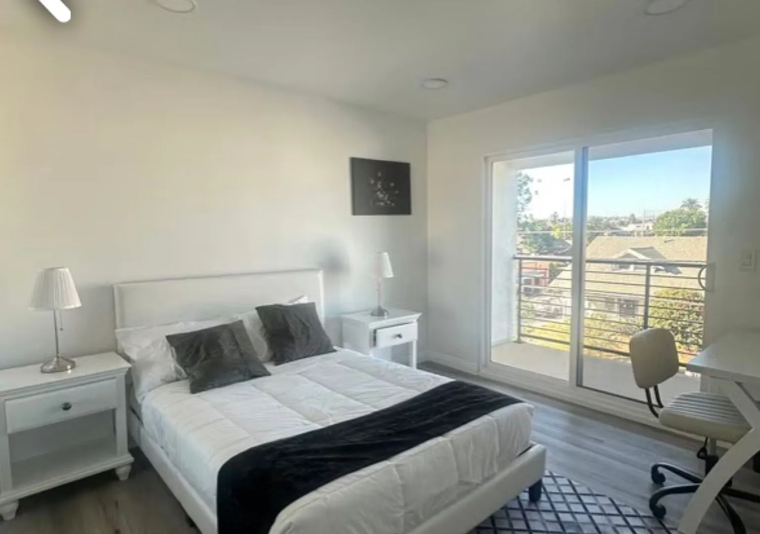 3653 Halldale Ave — Photo 1