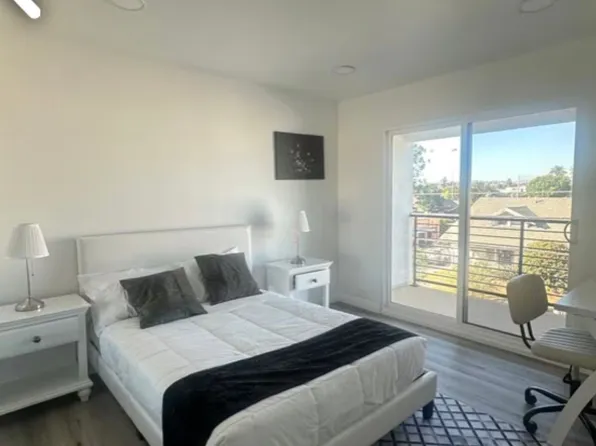 3653 Halldale Ave, 3653 Halldale Ave #305, Los Angeles, CA 90018