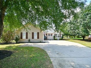 106 Terrace Meadows Dr, Seneca, SC 29672