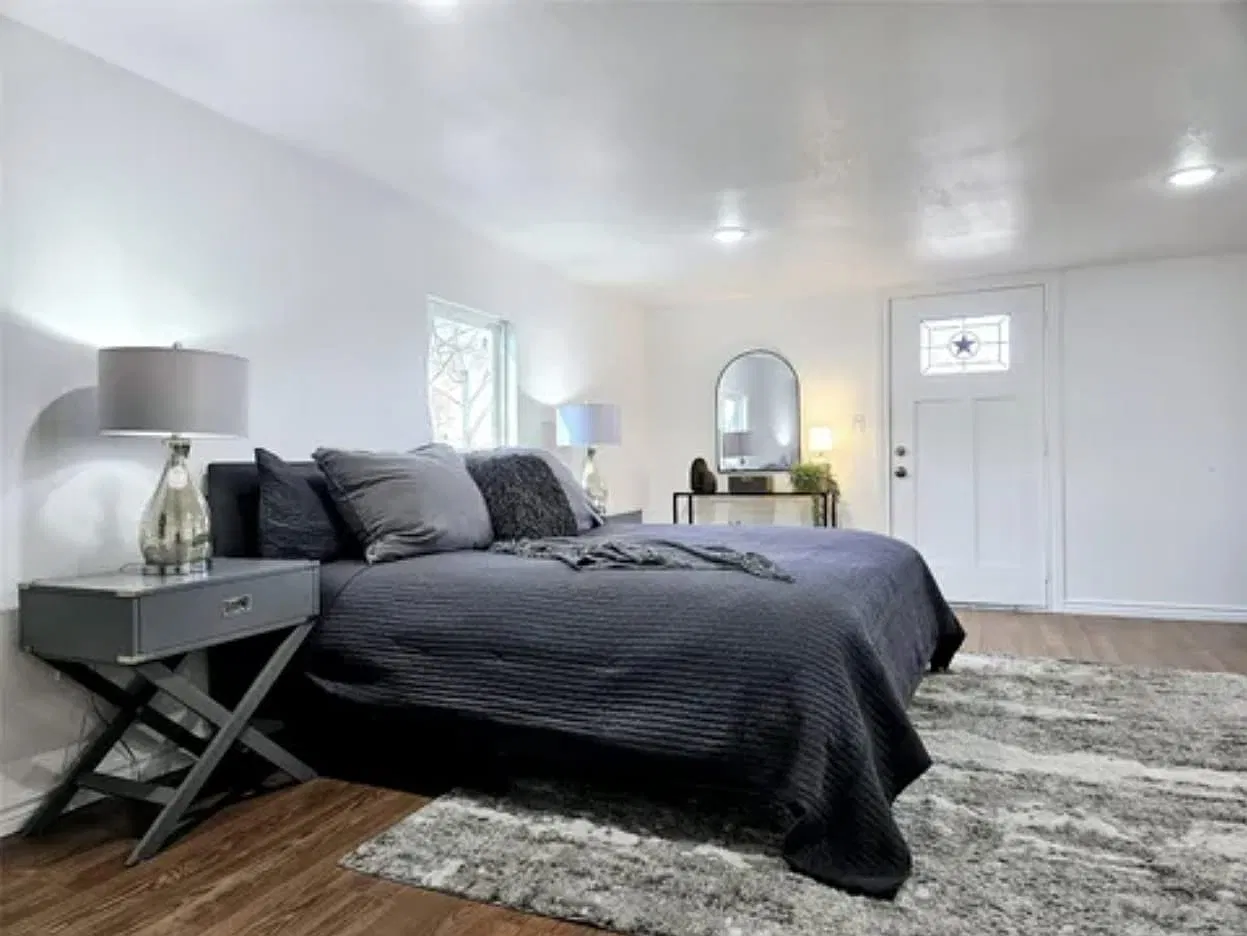 4 bed, 1900 sqft, $2,100 — Photo 4