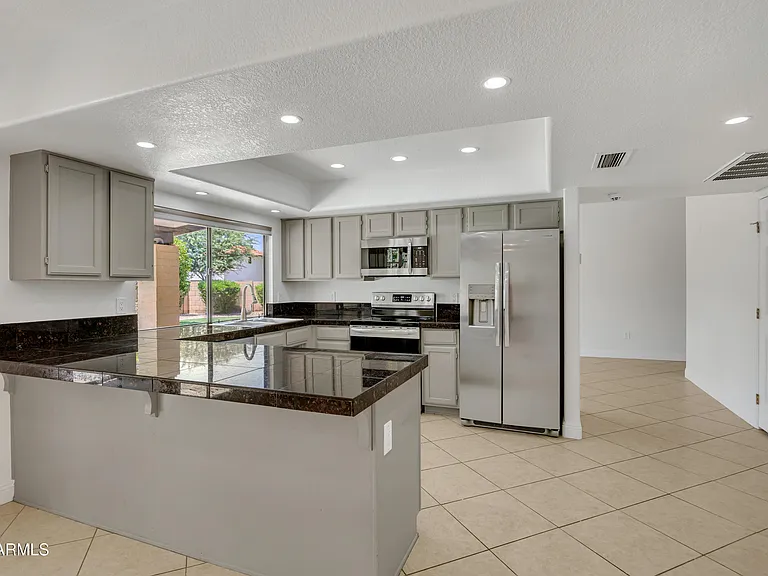 15834 N 58th Pl — Photo 6