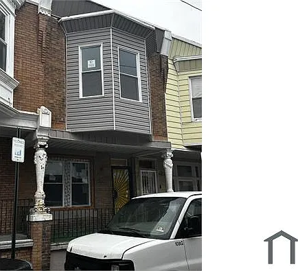 5545 Harmer St — Photo 2