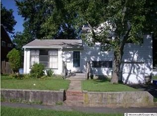 19 Campbell Dr, Parlin, NJ 08859