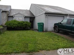 516 Independence Ct, Radcliff, KY 40160
