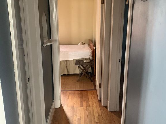 3rd image of 3212 Maplewood Ave