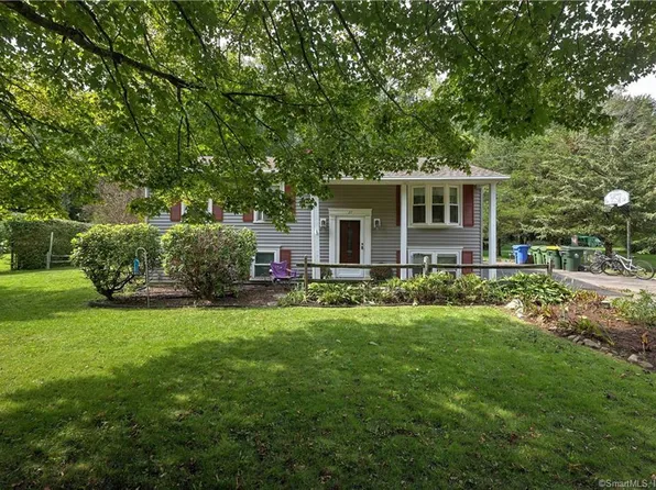27 Evening Star Drive, Seymour, CT 06483