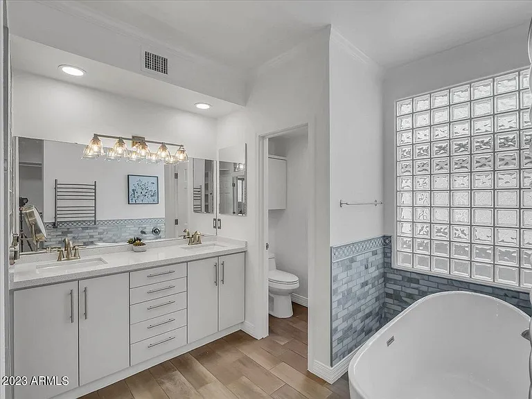 3351 E Las Rocas Dr — Photo 25