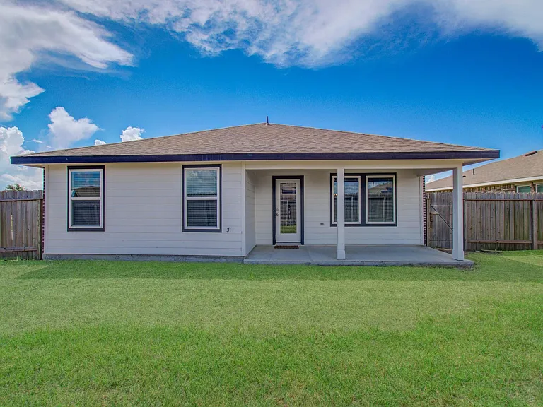 14543 Rain Tree Dr — Photo 36