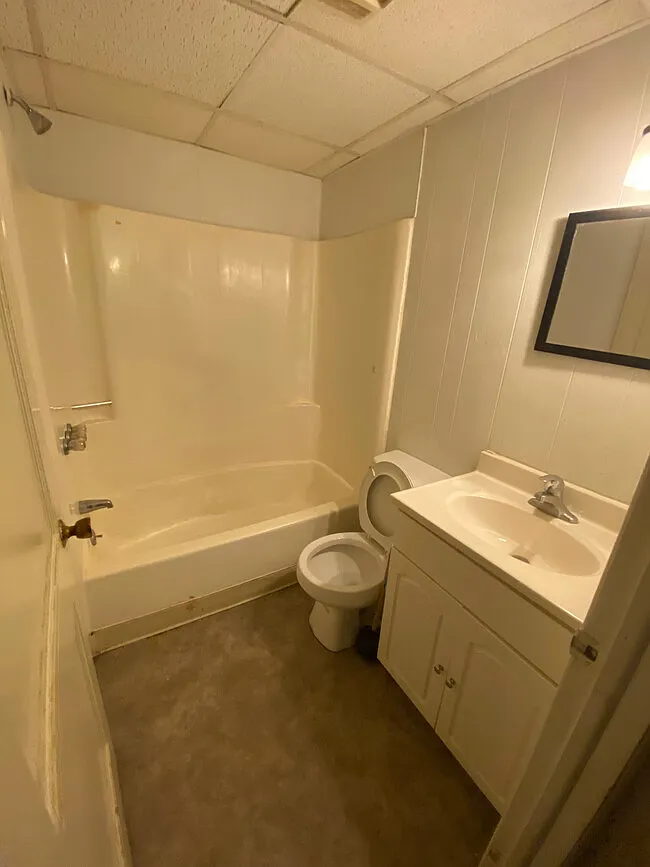 201 Foster St - 2 — Photo 4