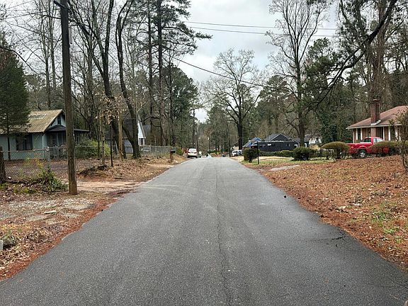 4th image of 2540 Rex Ave SW