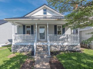 318 17th St, Dunbar, WV 25064