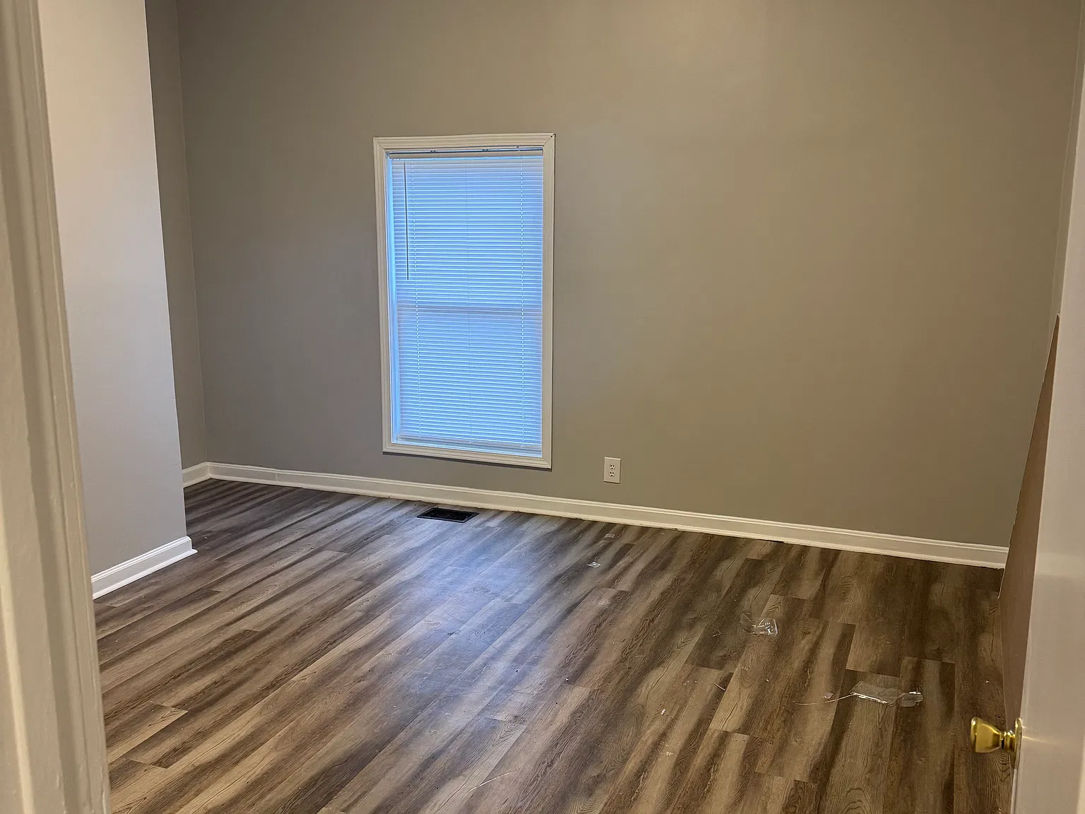 2 bed, 1.5 bath, 1000 sqft, $1,395 — Photo 2