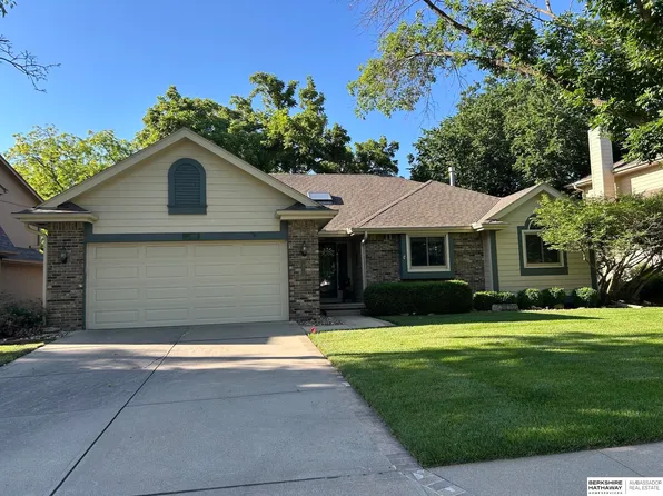 14515 Grant St, Omaha, NE 68116