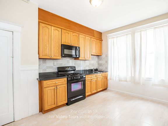 3rd image of 1290 Green St
