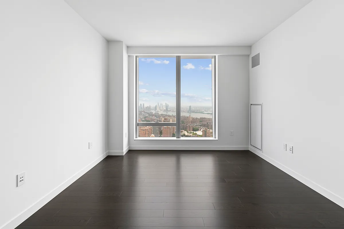 252 South Street 57G