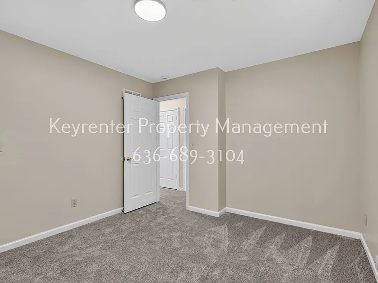 357 Della Dr — Photo 19