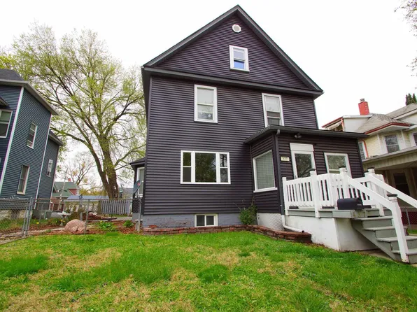 437 39th St, Moline, IL 61265