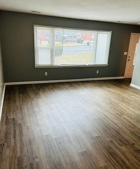 1525 Andrews Rd NW — Photo 8
