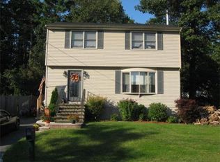 47 Long Dr, Dracut, MA 01826