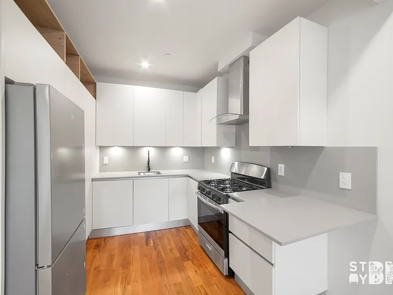 522 Grand St #2 — Photo 2