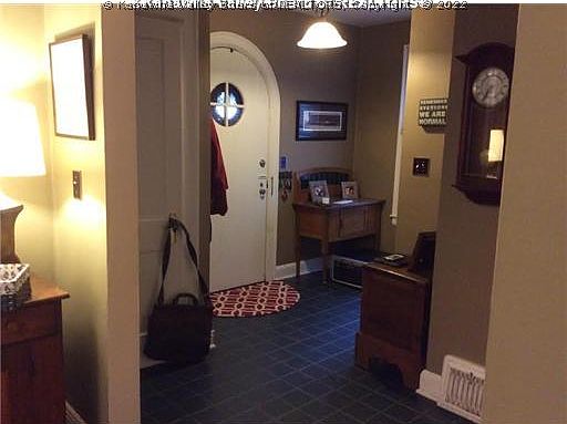 5th image of 3712 Noyes Ave